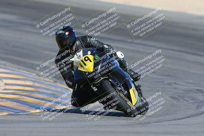 media/Nov-15-2024-CVMA Friday Practice (Fri) [[b142d29251]]/4-Group 4 and Trackday/Session 2 (Turn 10)/